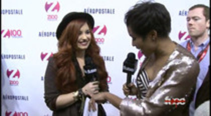Demi - Lovato - Red - Carpet - Interview - Fuse - Jingle - Ball - 2011 (63)