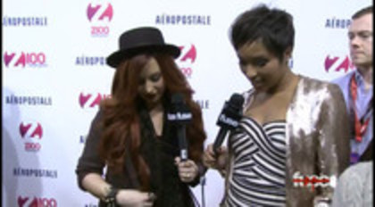 Demi - Lovato - Red - Carpet - Interview - Fuse - Jingle - Ball - 2011 (66)