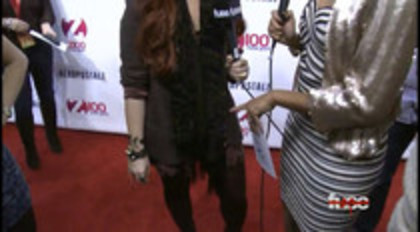 Demi - Lovato - Red - Carpet - Interview - Fuse - Jingle - Ball - 2011 (76)