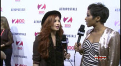 Demi - Lovato - Red - Carpet - Interview - Fuse - Jingle - Ball - 2011 (82)