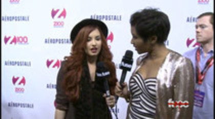 Demi - Lovato - Red - Carpet - Interview - Fuse - Jingle - Ball - 2011 (88)