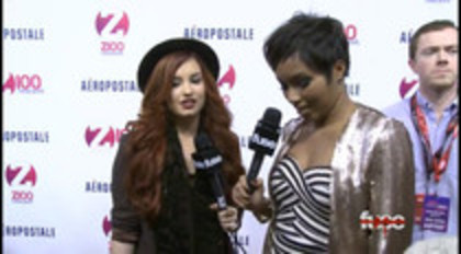 Demi - Lovato - Red - Carpet - Interview - Fuse - Jingle - Ball - 2011 (261)