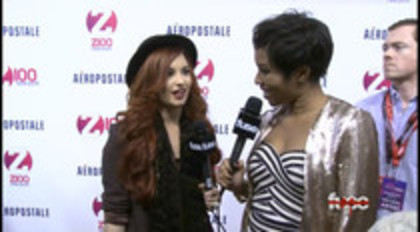 Demi - Lovato - Red - Carpet - Interview - Fuse - Jingle - Ball - 2011 (267)