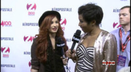 Demi - Lovato - Red - Carpet - Interview - Fuse - Jingle - Ball - 2011 (269)