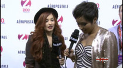 Demi - Lovato - Red - Carpet - Interview - Fuse - Jingle - Ball - 2011 (279)