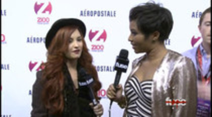 Demi - Lovato - Red - Carpet - Interview - Fuse - Jingle - Ball - 2011 (308)