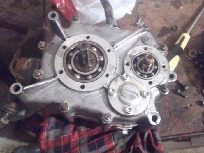 DSCF0735; o foarte mare bataie de cap am intampinat la grupul de transmisie din spate  care l-am curatat am in
