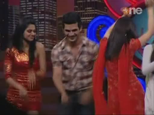 226183_209801579067740_114833878564511_564073_8196790_n - jennifer winget biografie