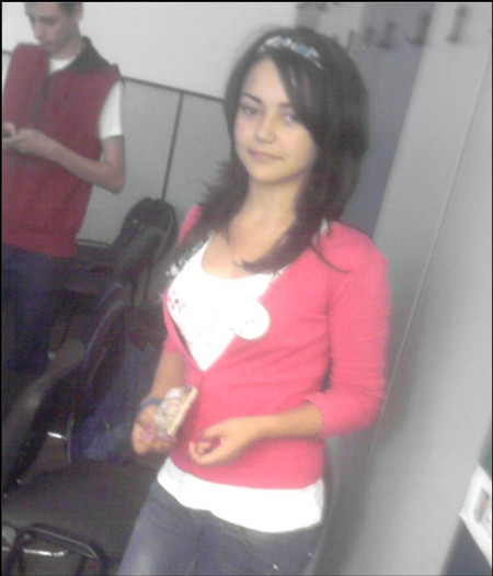 385270_282604875105749_100000687156584_944801_1051830994_n - Liceuu