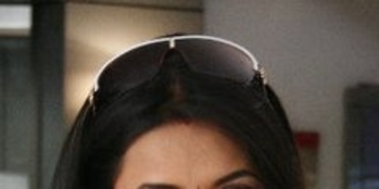 Divyanka Tripathi hot boobs in saree with blouse_002 - Actrite indiene puzzle