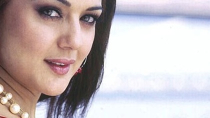 preity-zinta-2011-wallpapers-in-ipl-4_005 preity-zinta-2011-wallpapers-in-ipl-4_005