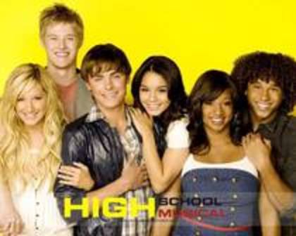 20821701_UNRSVVKNN - high school musical