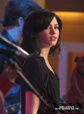 Demi (1) - Demitzu - 23 07 2009 - Rehearsing for Good Morning America