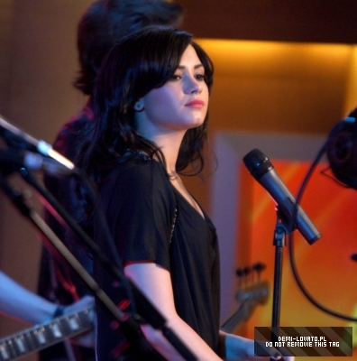 Demi (4) - Demitzu - 23 07 2009 - Rehearsing for Good Morning America