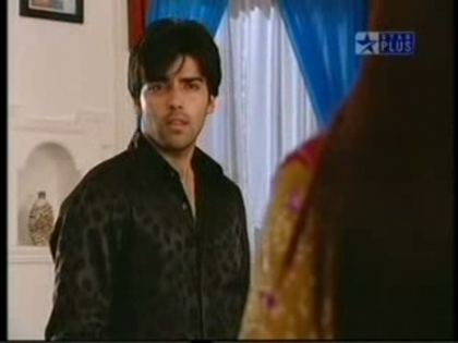 00_03_35 - B-Kinshuk Mahajan-B