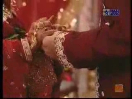 00_00_31 - sara khan