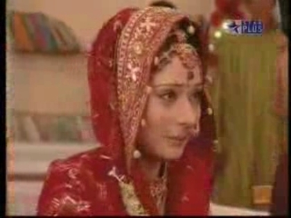 00_00_47 - sara khan