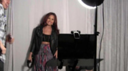 Demi Lovato With Ty Bentli Backstage at the 2012 Grammys (501) - Demilush - With Ty Bentli Backstage at the 2012 Grammys Part oo2
