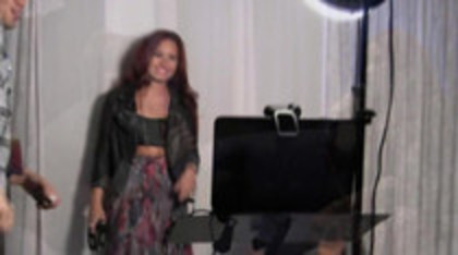 Demi Lovato With Ty Bentli Backstage at the 2012 Grammys (520)