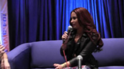 Demi Lovato With Ty Bentli Backstage at the 2012 Grammys (964)