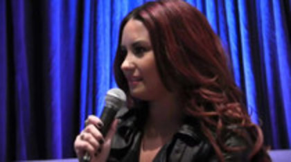 Demi Lovato With Ty Bentli Backstage at the 2012 Grammys (1430) - Demilush - With Ty Bentli Backstage at the 2012 Grammys Part oo3