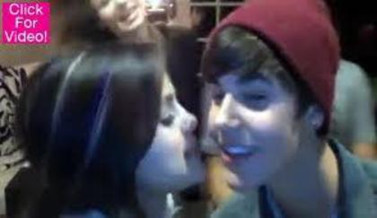 429862_125925914202260_100003545565360_103651_1451208131_n