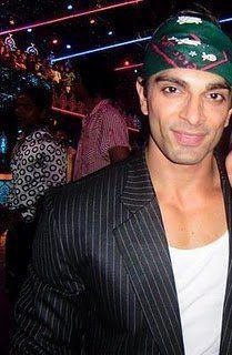 389302_350153131701476_228176933899097_1065124_1453112924_n - 0-Karan singh grover