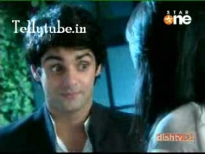 00_00_32 - D-riddhima si sid-D