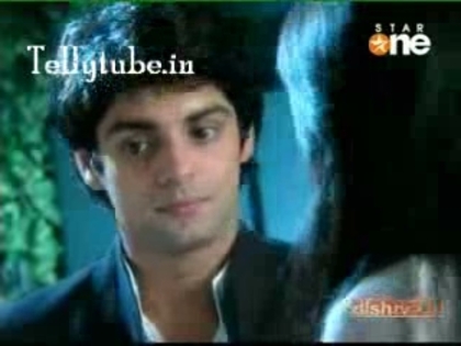 00_00_42 - D-riddhima si sid-D