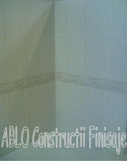 Faianta_crem_deschis_cu_brau