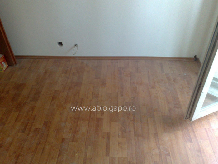 Renovam_apartamente_cu_parchet