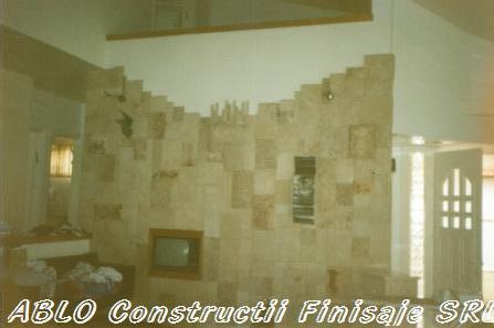 Perete decorat cu travertin 2