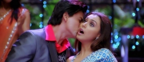 Rani-Sharukh-Om-Shanti-Om-Deewangi-Deewangi-rani-mukherjee-19624310-500-217 - om shanti om