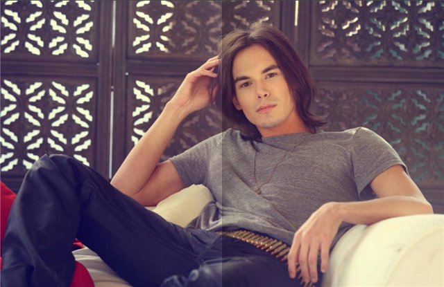 Tyler Blackburn  (4)