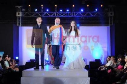 hpse_normal__476362655_Sara%20Khan%20at%20the%20Couture%20for%20Cause%20Fashion%20Show%20in%20ITC%20