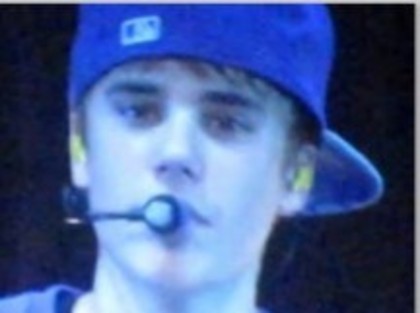 N-nu....:[[ deea...copilul meu....