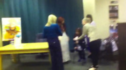 Demi leaving to get something to eat (591) - Demilush leaving to get something to eat Part oo2