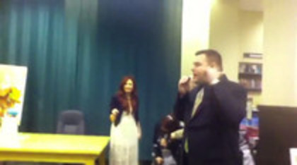 Demi leaving to get something to eat (1098) - Demilush leaving to get something to eat Part oo3