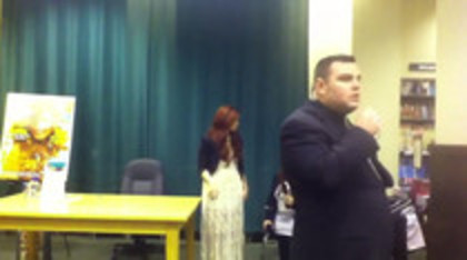 Demi leaving to get something to eat (1151) - Demilush leaving to get something to eat Part oo3