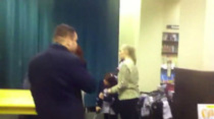 Demi leaving to get something to eat (1170) - Demilush leaving to get something to eat Part oo3