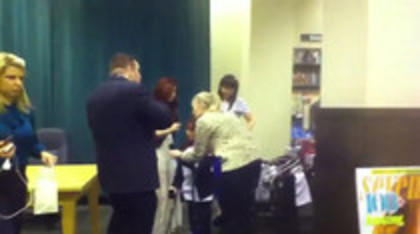 Demi leaving to get something to eat (1185) - Demilush leaving to get something to eat Part oo3