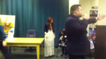 Demi leaving to get something to eat (1202) - Demilush leaving to get something to eat Part oo3