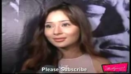 00_00_56 - sara khan 3