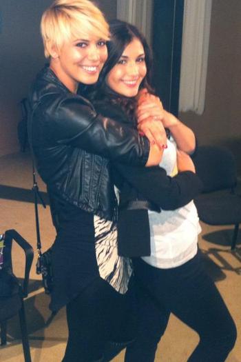 387242_199805323435905_170773296339108_427744_597160891_n