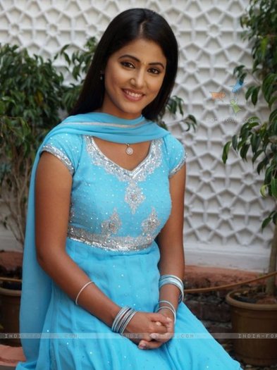 hina khan - Albastru