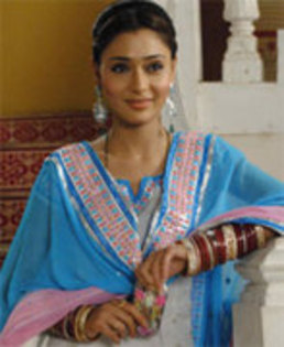 sara khan - Albastru