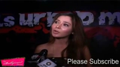 00_01_02 - sara khan 1