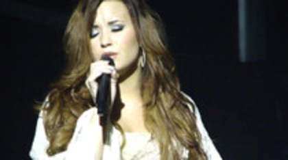 Demi Lovato - Lightweight Live - A Special Night With Demi Lovato (44)