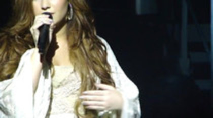 Demi Lovato - Lightweight Live - A Special Night With Demi Lovato (338) Demi Lovato - Lightweight Live - A Special Night With Demi Lovato (338)