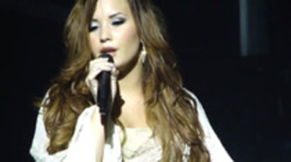 Demi Lovato - Lightweight Live - A Special Night With Demi Lovato (340) - Demilush - Lightweight Live - A Special Night With Demi Lovato Part oo1